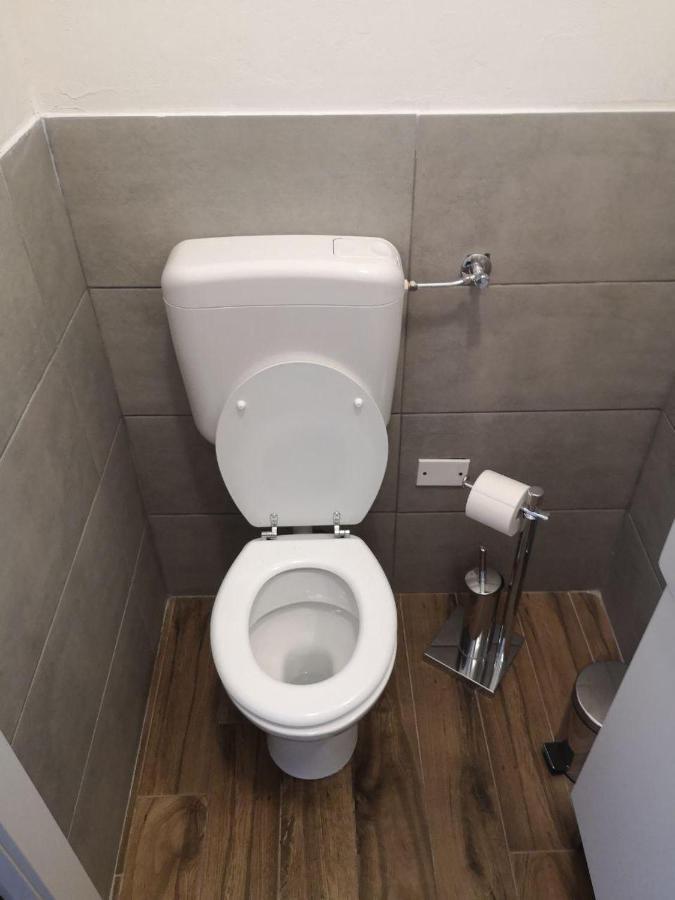 Camera E Bagno Privato A 3 Minuti Dalla Stazione Болонья Екстер'єр фото